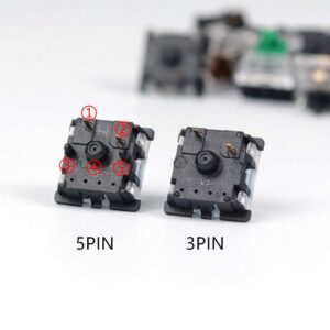Kompozycja klawiatur mechanicznych RGB z kolorowym podświetleniem i przełącznikami Gateron Cherry MX