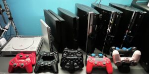 ewolucja konsol PlayStation od pierwszej do piątej generacji