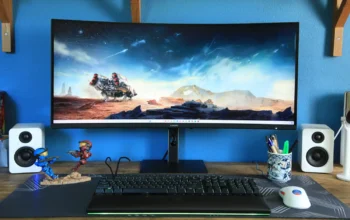 Zakrzywione monitory ultrawide zapewniają graczom szerokie pole widzenia i wciągające wrażenia podczas rozgrywki
