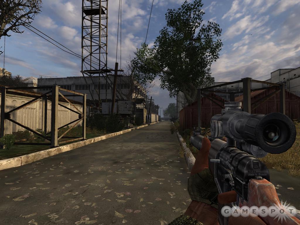 Kula momentum w Portal pędzi przez portal miażdżąc metalowe konstrukcje i iskrząc